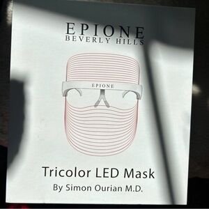 Tricolor LED Mask - White